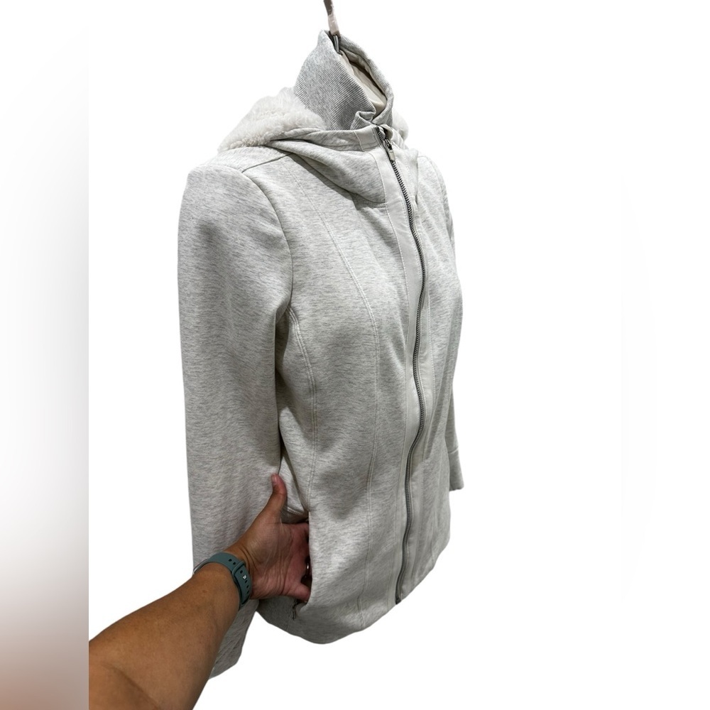 Darling Athleta Ivory Faux‎ Fur Lined Hooded Jacket  Polyester Size Small, Coat - Picture 6 of 8